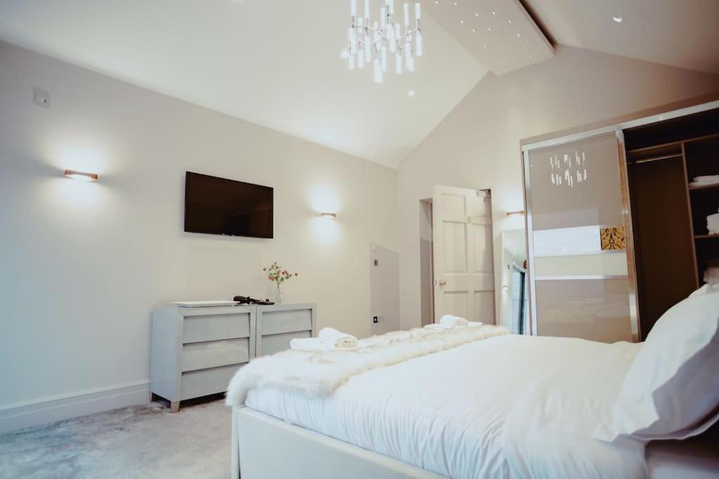 3-Story Townhouse - Sleeps 8 Apartment Leeds  Exterior photo